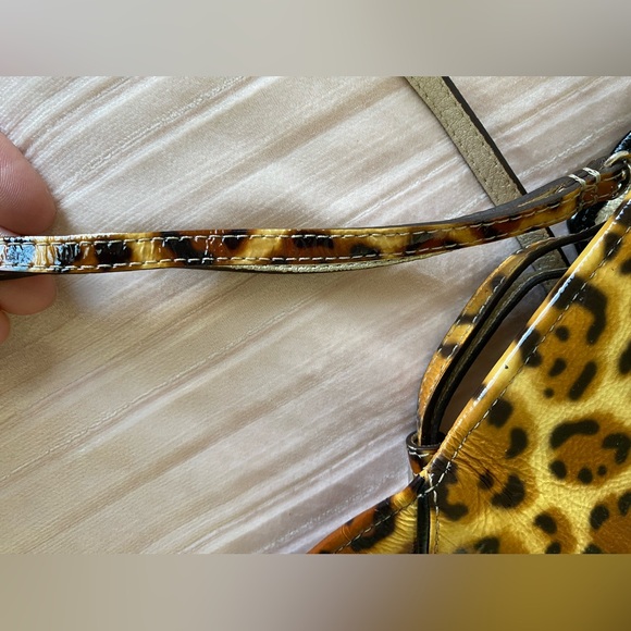 Brighton Leopard Patent Leather Envelope Cell Phone Organize Crossbody Clutch - Picture 15 of 15